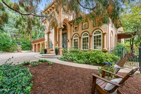 1737 Fairmount Avenue, La Canada Flintridge, CA 91011 - MLS#: P1-17048