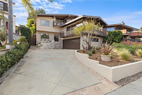 159 Crescent Bay Drive, Laguna Beach, CA 92651 - MLS#: LG25057046