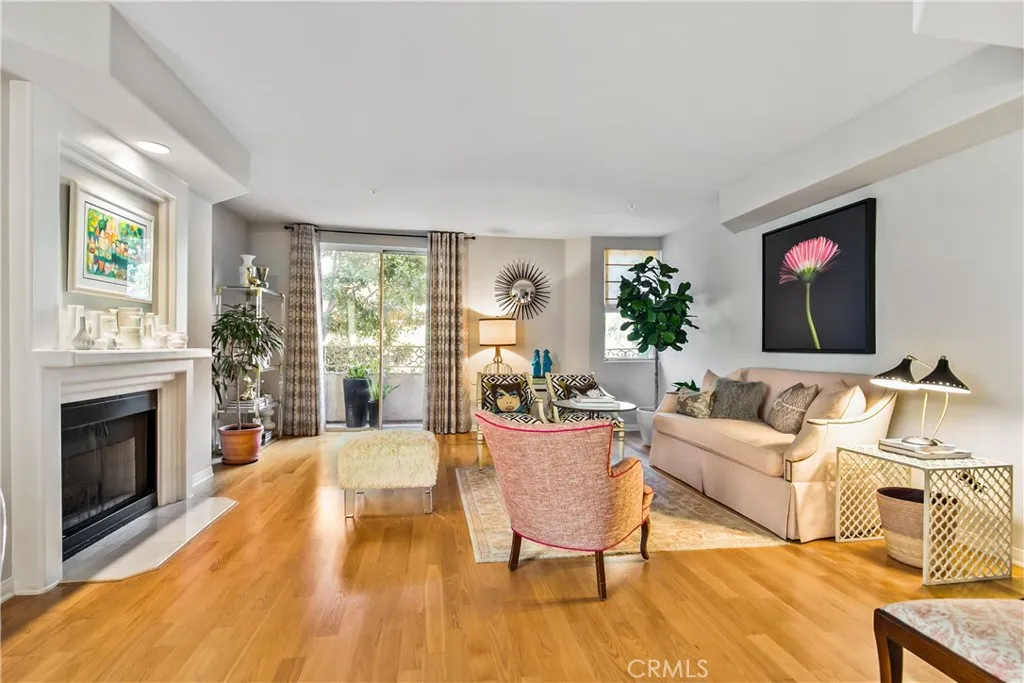 1931 Glendon Unit 102, Westwood - Century City, CA 90025