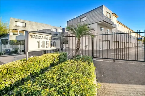 18550 Hatteras Street Unit 7, Tarzana, CA MLS: SR25045235