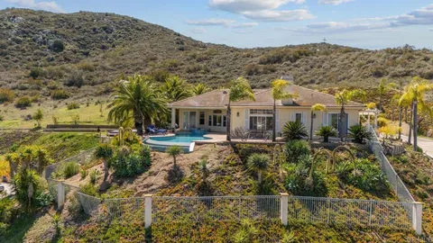 2945 Stonefield Drive, Jamul, CA MLS: PTP2502125