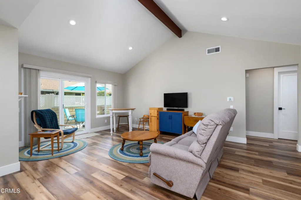Additional image 18 of 42308 Village 42, Camarillo, CA 93012