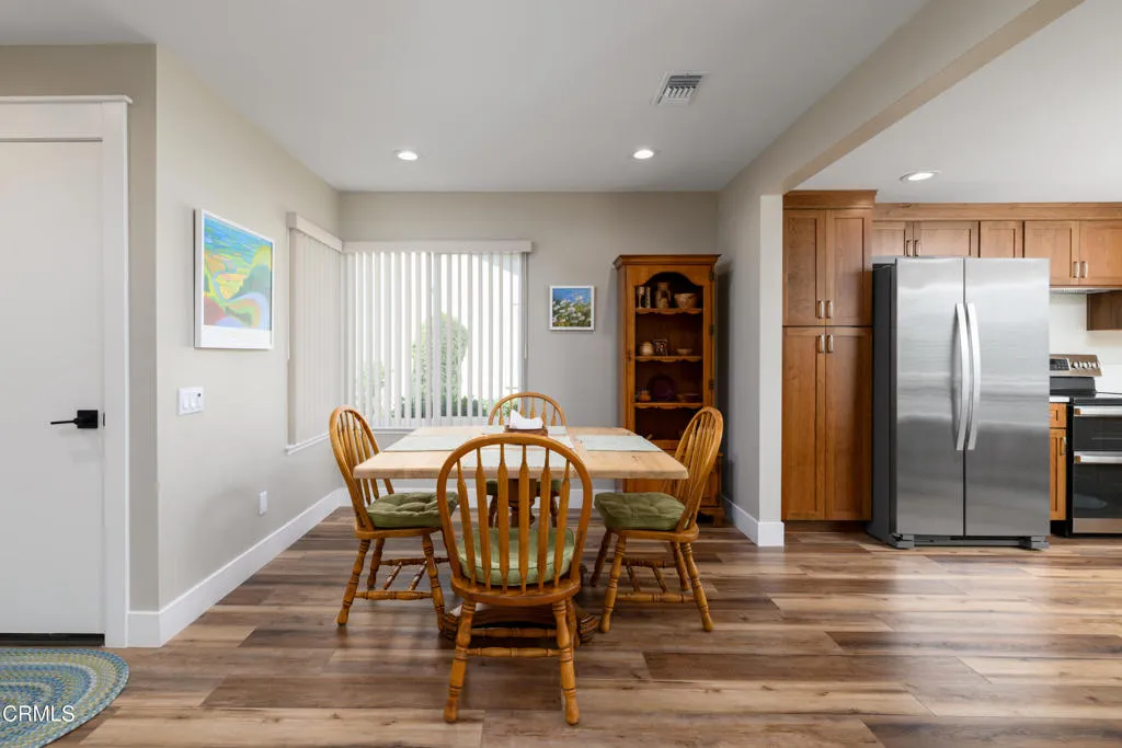 Additional image 15 of 42308 Village 42, Camarillo, CA 93012
