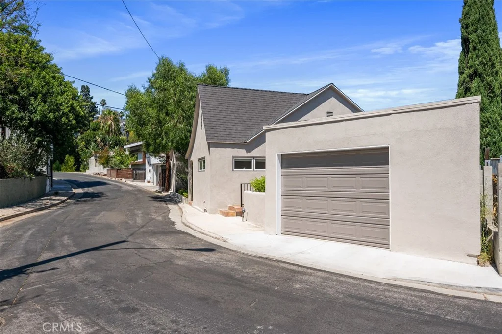 1662 Rotary Dr, Los Angeles, CA 90026