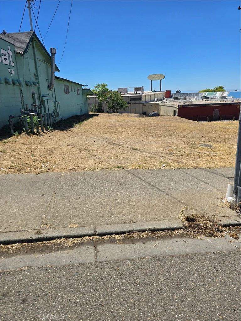 2626 Myers St, Oroville, CA 95966