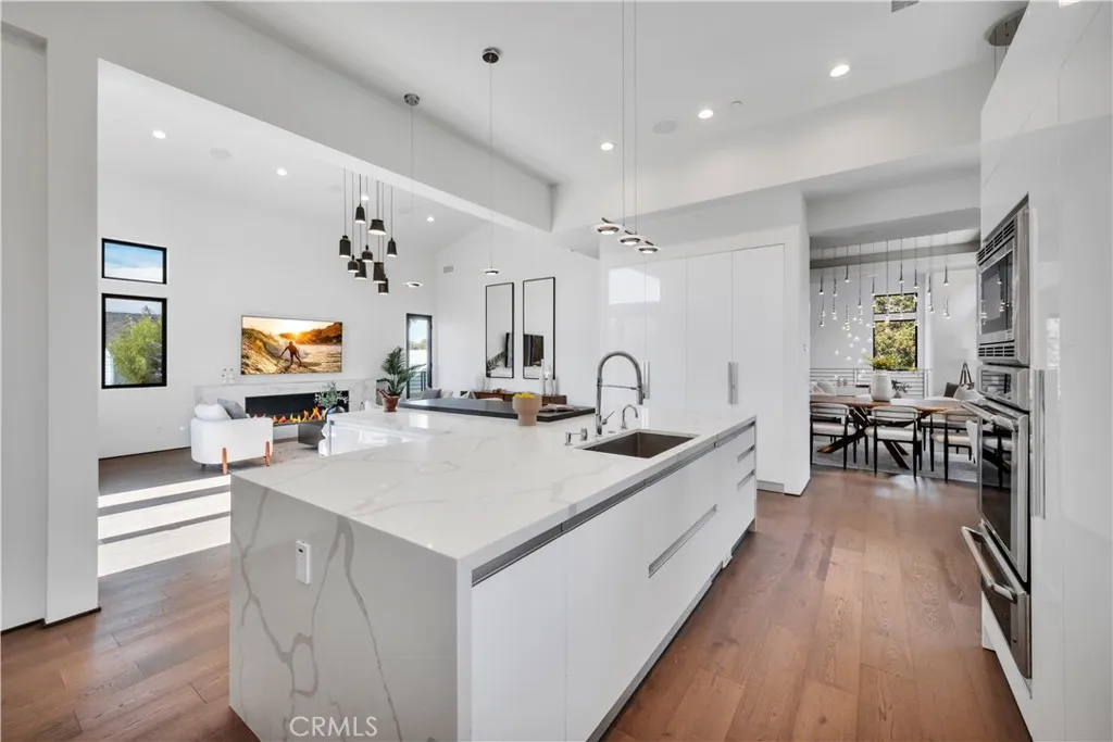 Additional image 102 of 332 Avenue E, Redondo Beach, CA 90277