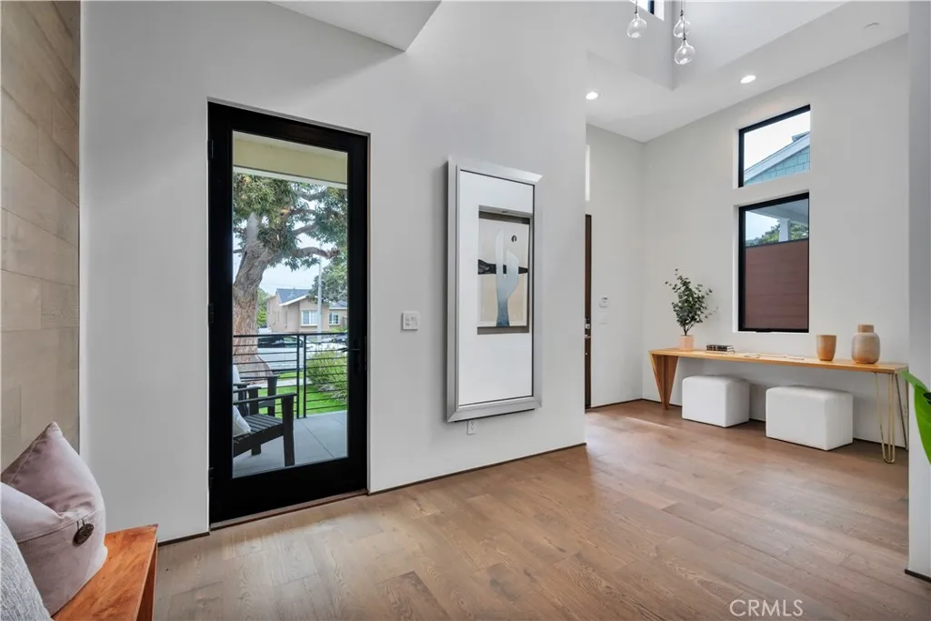 Additional image 87 of 332 Avenue E, Redondo Beach, CA 90277