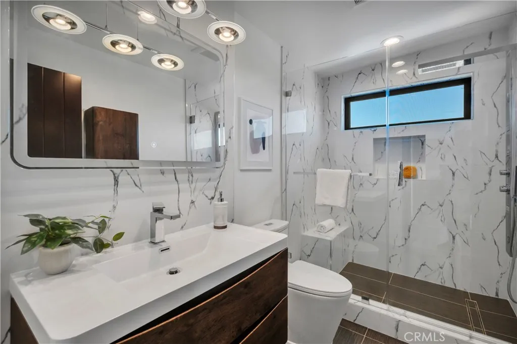 Additional image 117 of 332 Avenue E, Redondo Beach, CA 90277