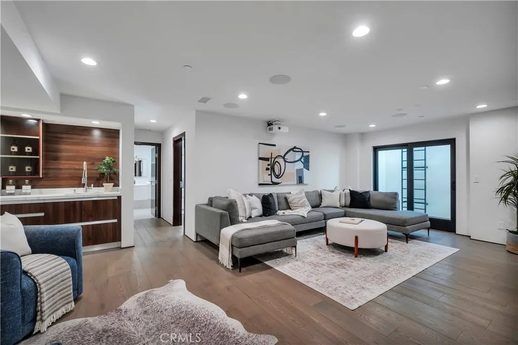 Additional image 57 of 332 Avenue E, Redondo Beach, CA 90277