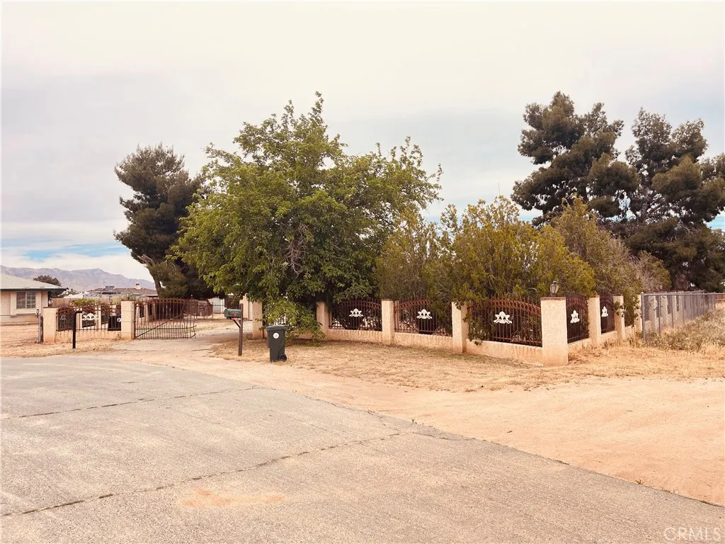 Additional image 9 of 15151 Tonikan Court, Apple Valley, CA 92307