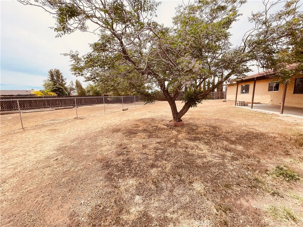 Additional image 118 of 15151 Tonikan Court, Apple Valley, CA 92307