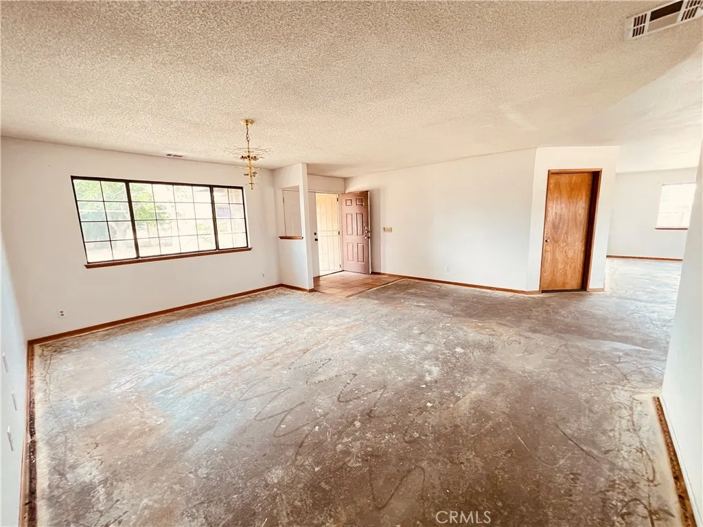Additional image 90 of 15151 Tonikan Court, Apple Valley, CA 92307
