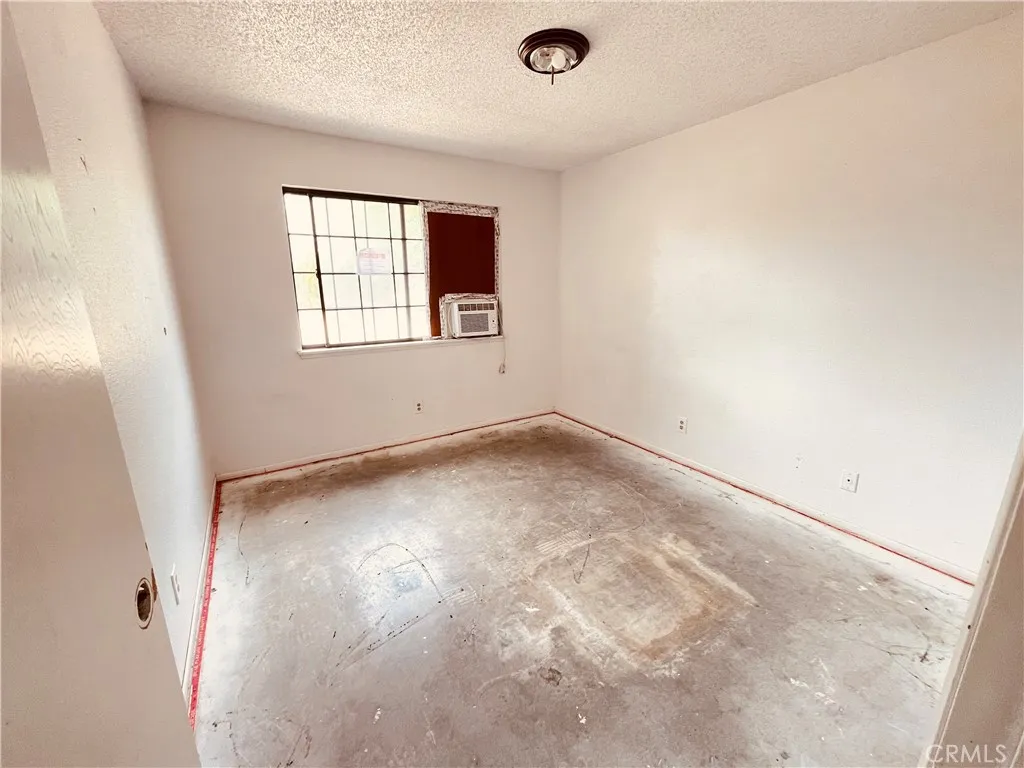 Additional image 40 of 15151 Tonikan Court, Apple Valley, CA 92307