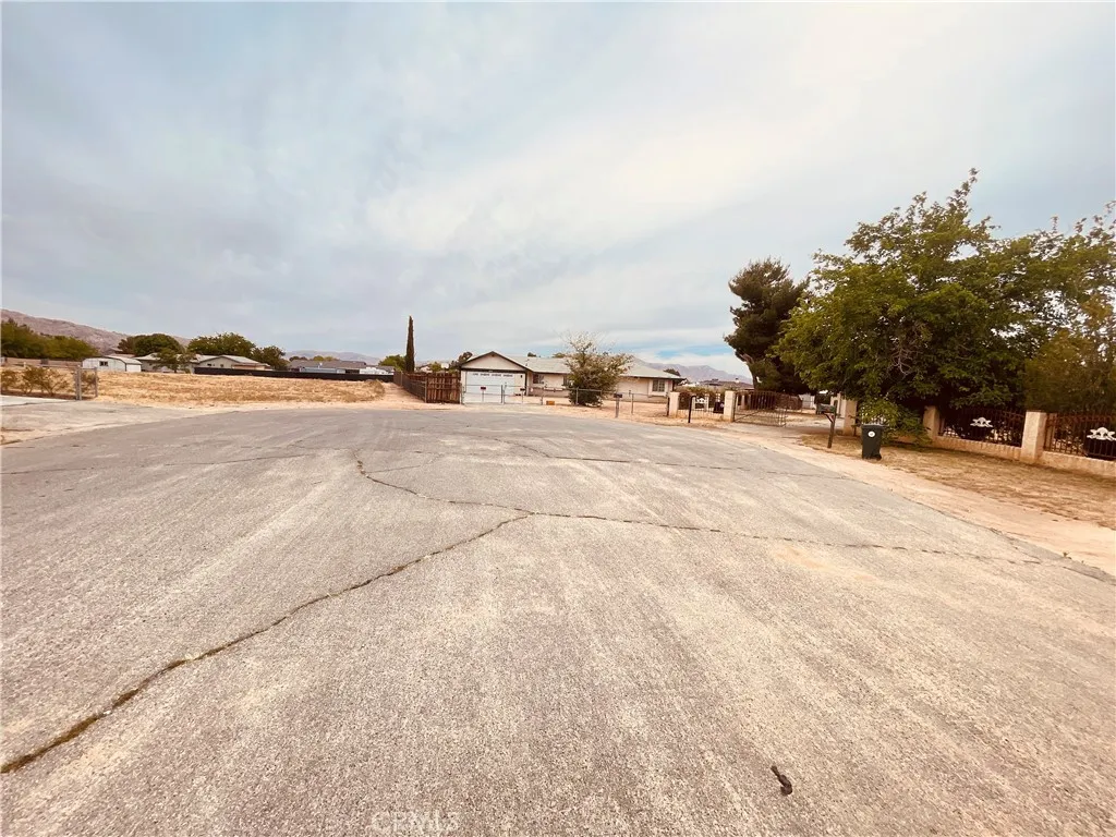 Additional image 10 of 15151 Tonikan Court, Apple Valley, CA 92307