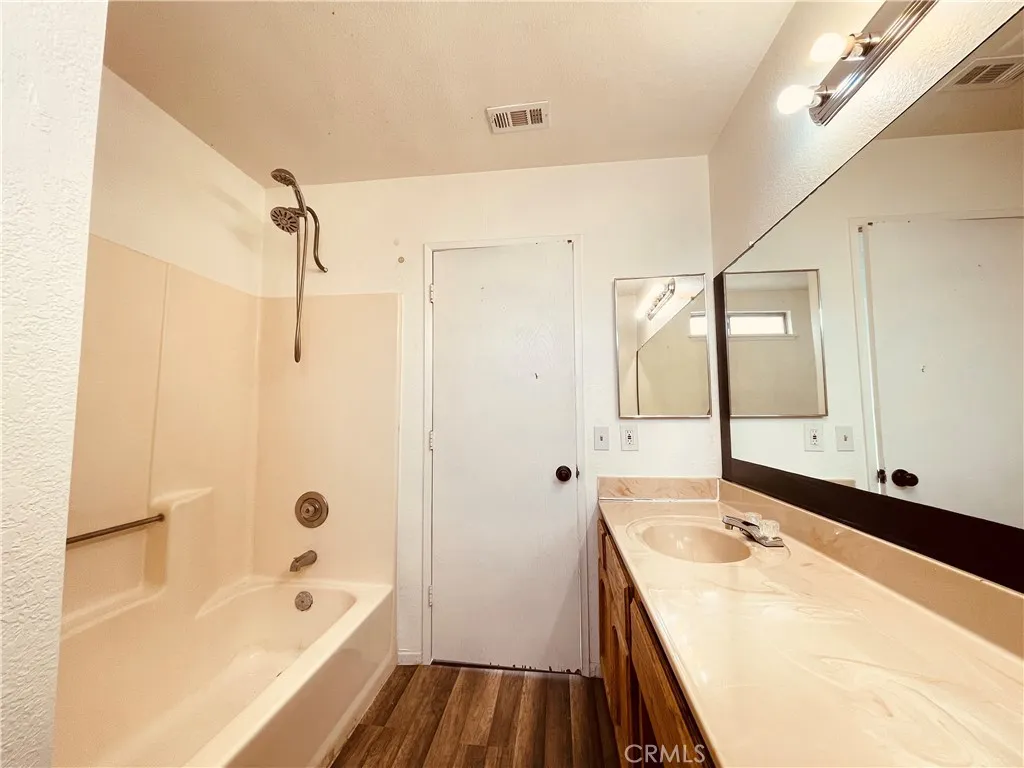 Additional image 97 of 15151 Tonikan Court, Apple Valley, CA 92307