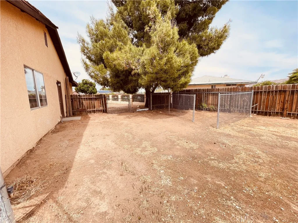 Additional image 119 of 15151 Tonikan Court, Apple Valley, CA 92307