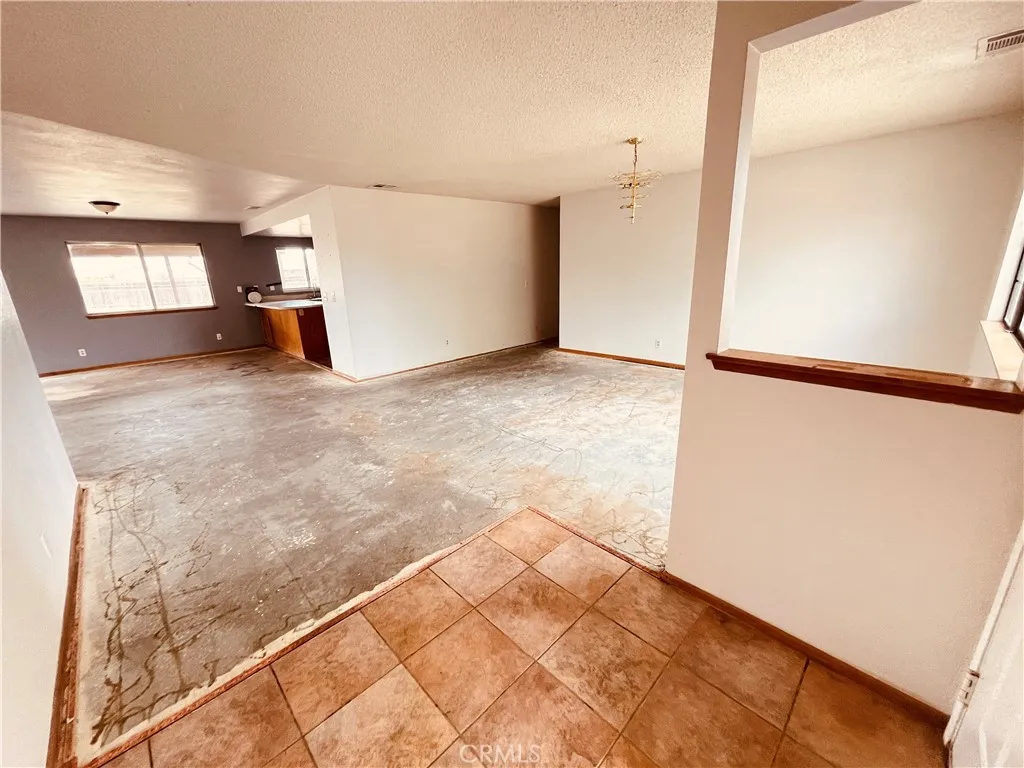 Additional image 80 of 15151 Tonikan Court, Apple Valley, CA 92307