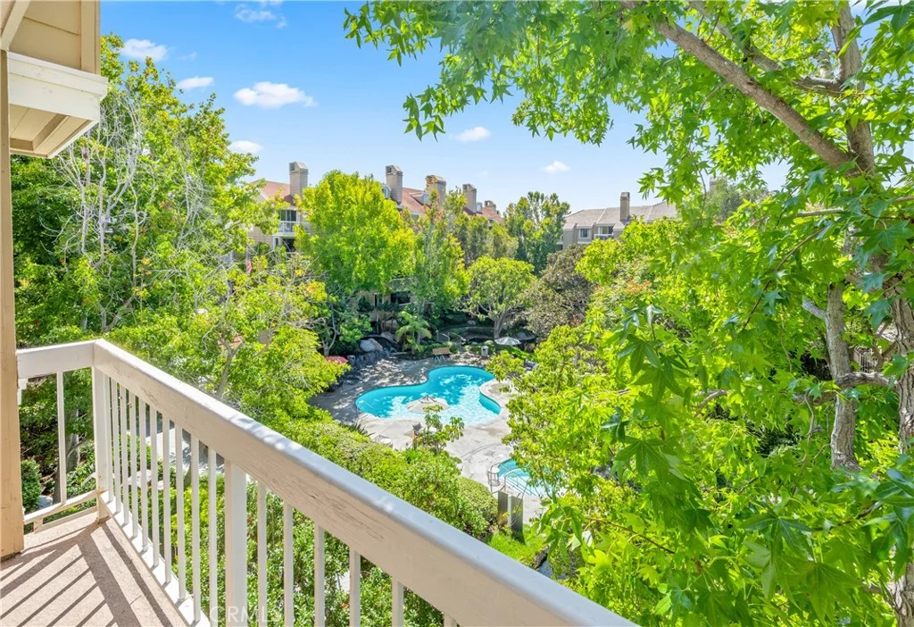 20301 Bluffside Circle Unit 304, Huntington Beach, CA 92646