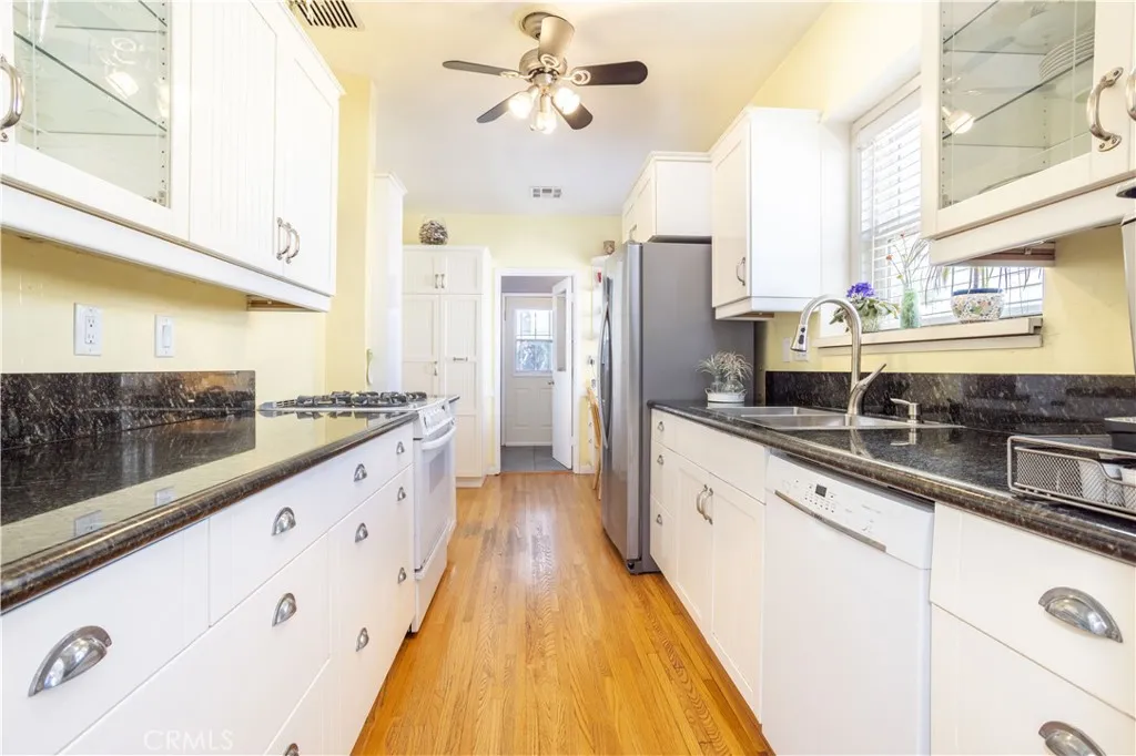 Additional image 53 of 11750 Hatteras St, Valley Village, CA 91607