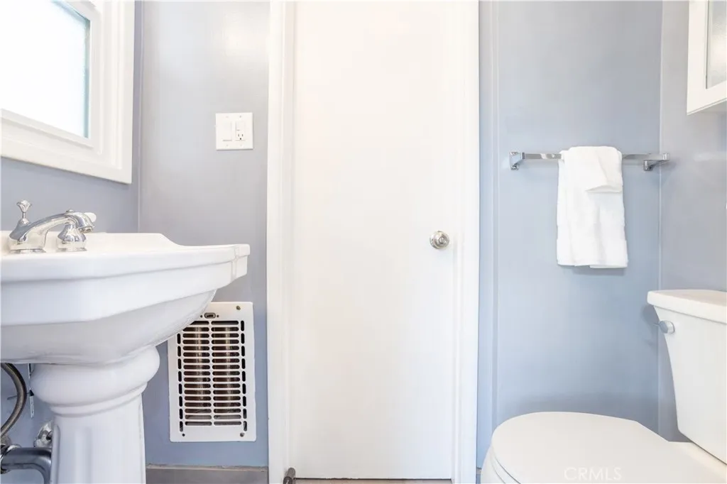 Additional image 64 of 11750 Hatteras St, Valley Village, CA 91607