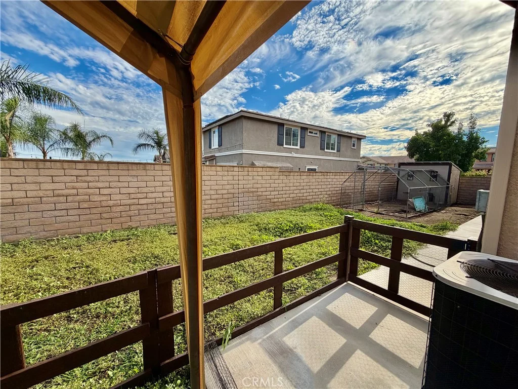 4751 Falconview Court, Fontana, CA 92336