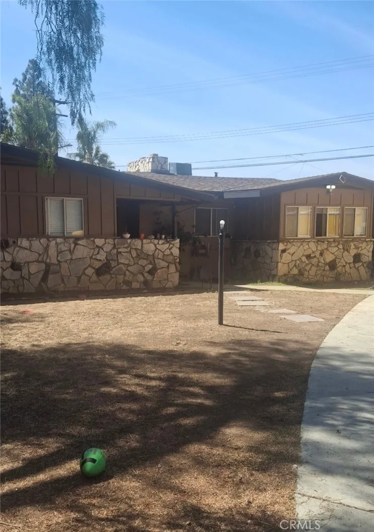 4751 Newbury Court, Riverside, CA 92507