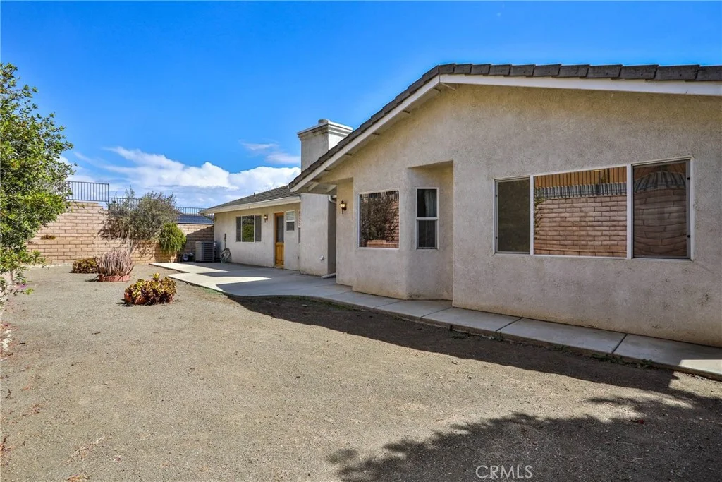 22700 Blue Teal Dr, Canyon Lake, CA 92587