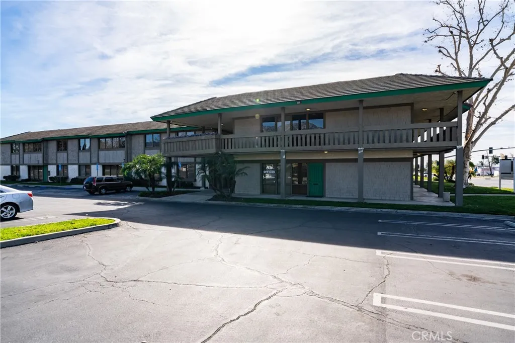 Additional image 9 of 222 N Mountain Avenue, Upland, CA 91876