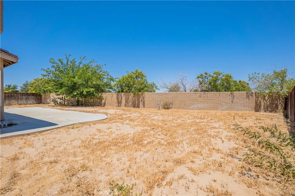 13680 Summit View Street, Hesperia, CA 92344