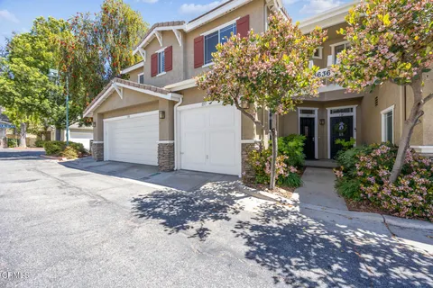23636 Big Sky Walk Unit 137, Valencia, CA MLS: P1-22264