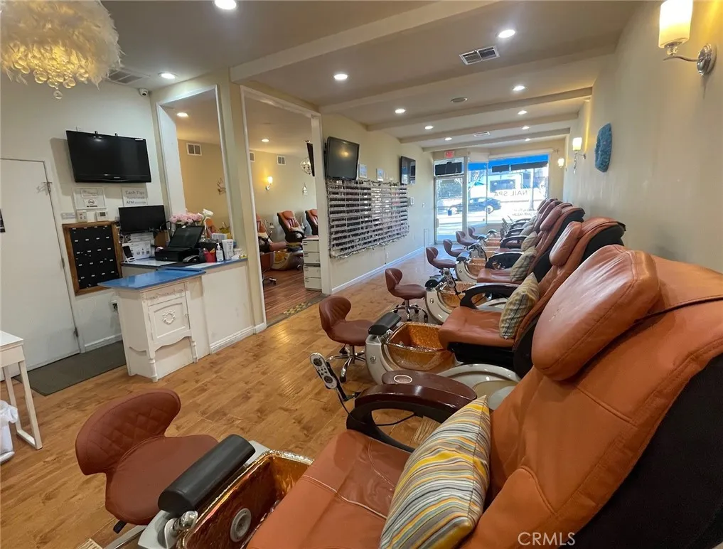 Additional image 34 of , Studio City, CA 91604