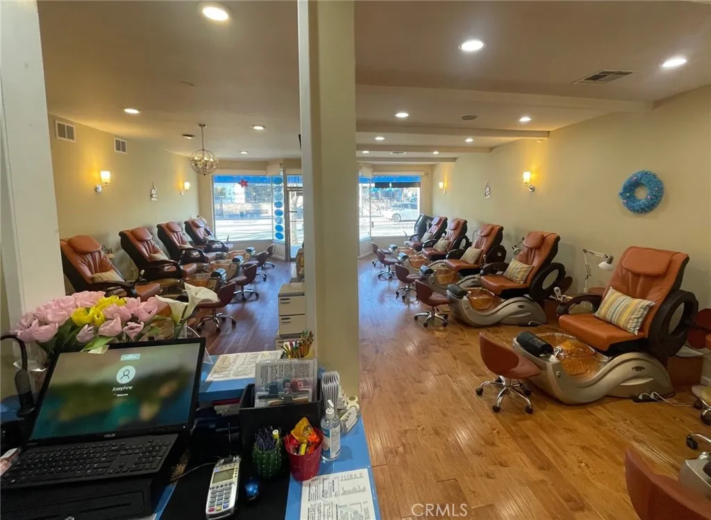 Additional image 33 of , Studio City, CA 91604