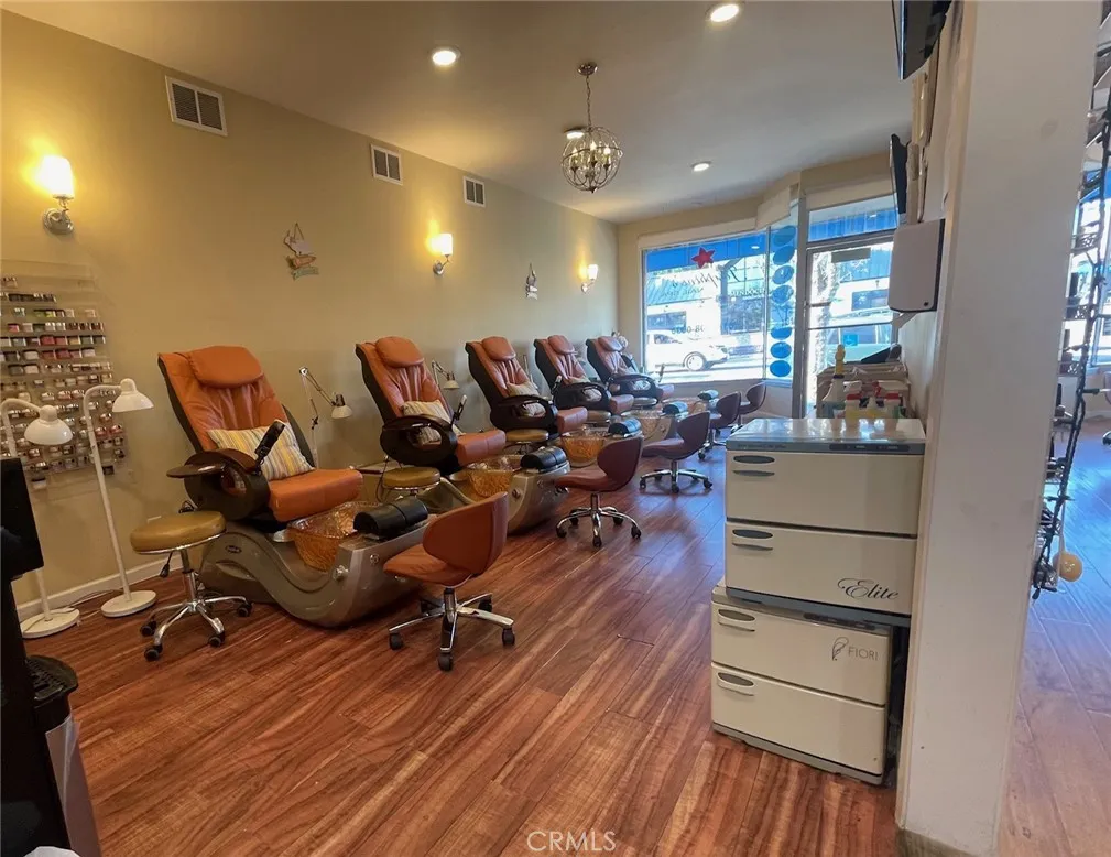 Additional image 32 of , Studio City, CA 91604