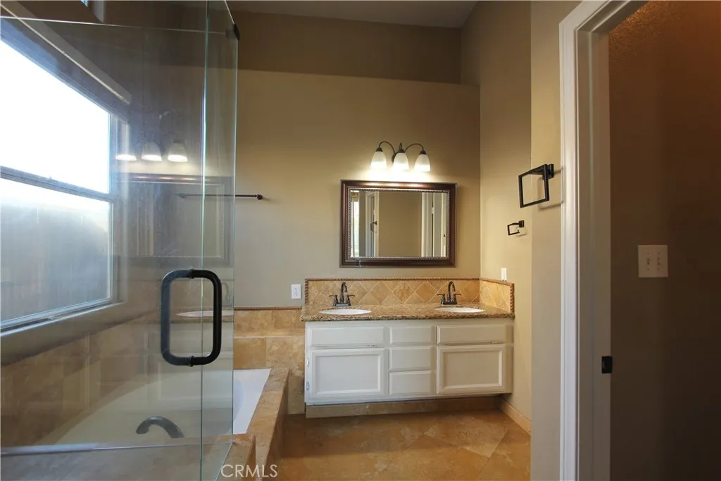 Additional image 18 of 9902 Balvanera Ave, Bakersfield, CA 93312