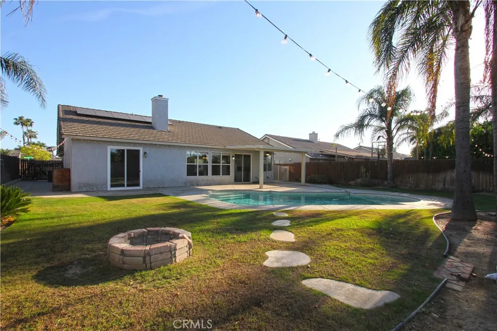 9902 Balvanera Ave, Bakersfield, CA 93312