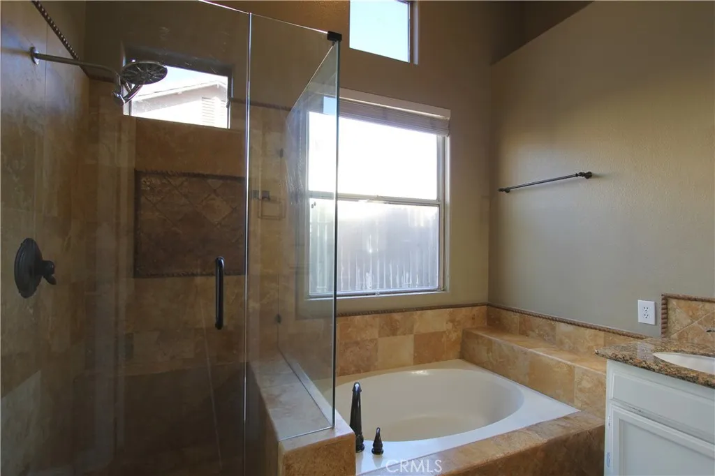 Additional image 52 of 9902 Balvanera Ave, Bakersfield, CA 93312