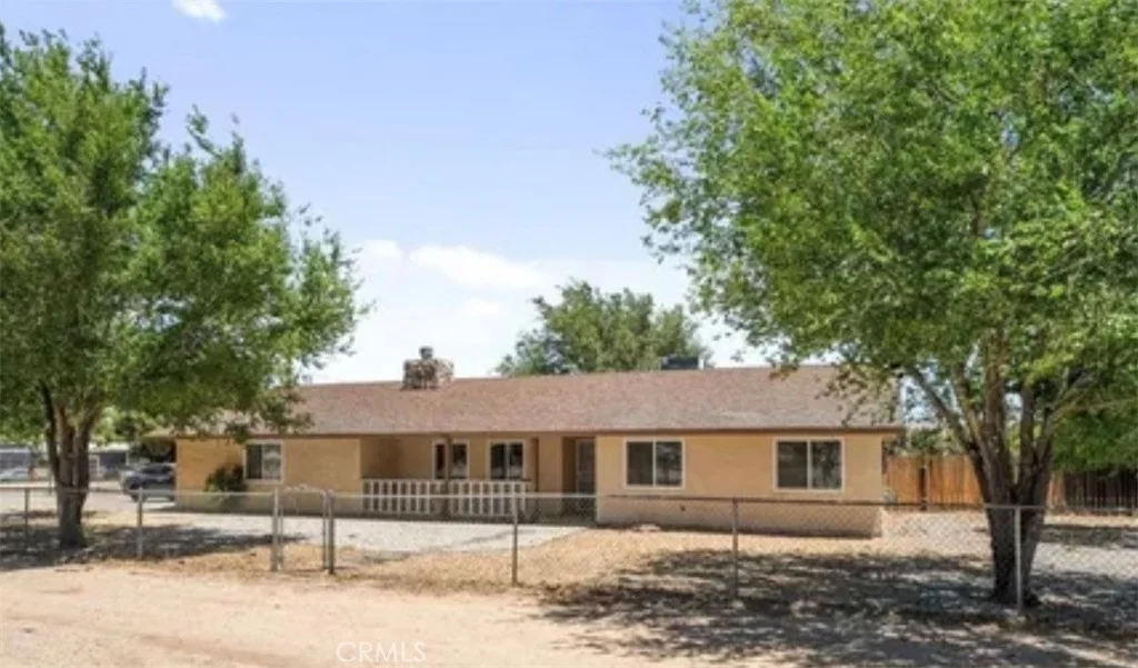 7161 7th Ave, Hesperia, CA 92345