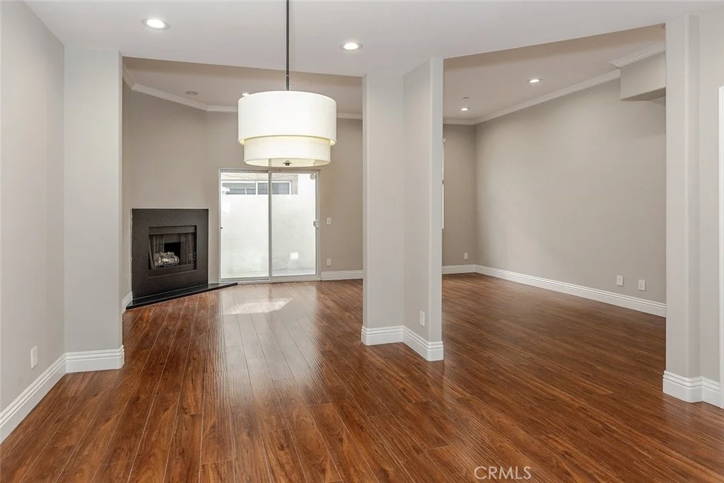 Additional image 7 of 2345 Montrose Avenue Unit 8, Montrose, CA 91020