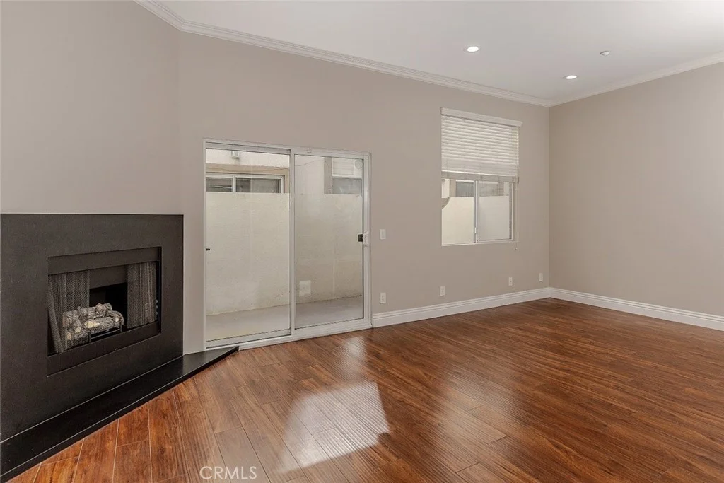 Additional image 12 of 2345 Montrose Avenue Unit 8, Montrose, CA 91020