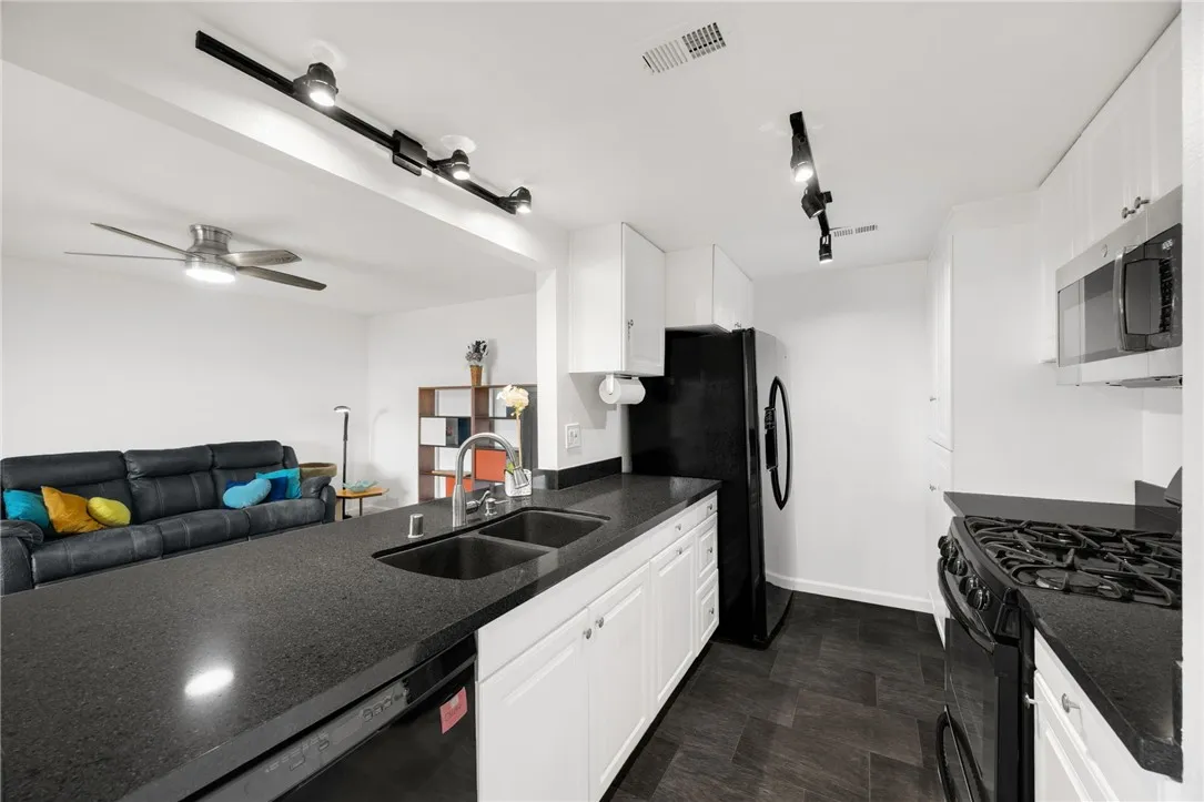 Additional image 34 of 211 Doverfield Dr, Placentia, CA 92870