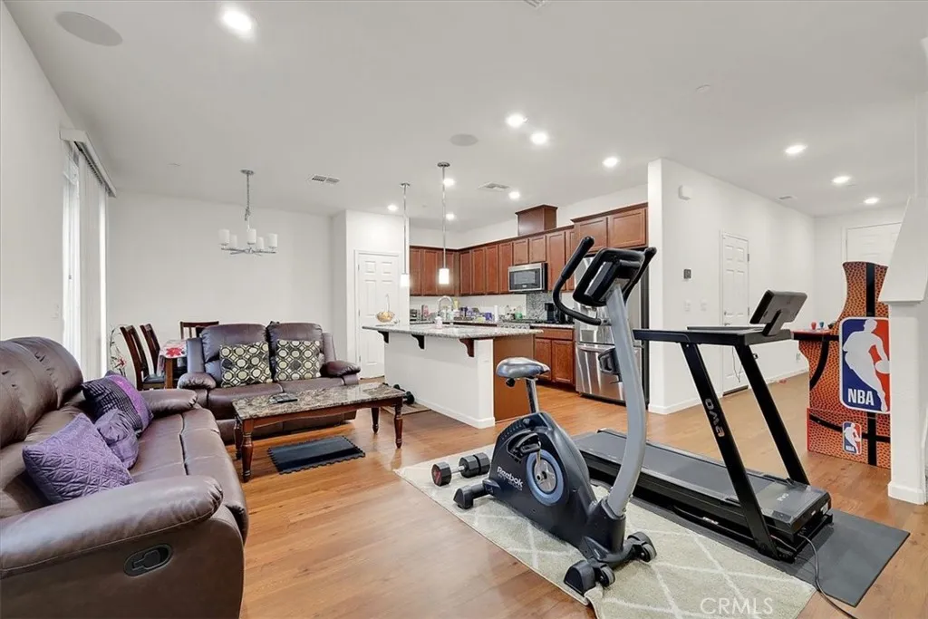Additional image 38 of 9925 Del Surf Ln, Elk Grove, CA 95757
