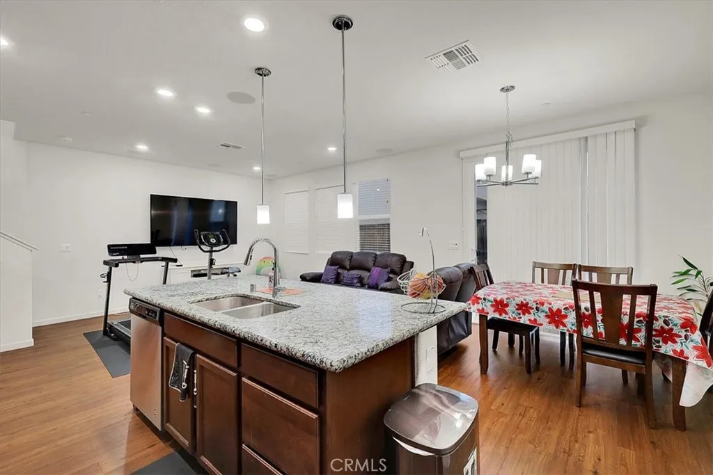 Additional image 45 of 9925 Del Surf Ln, Elk Grove, CA 95757