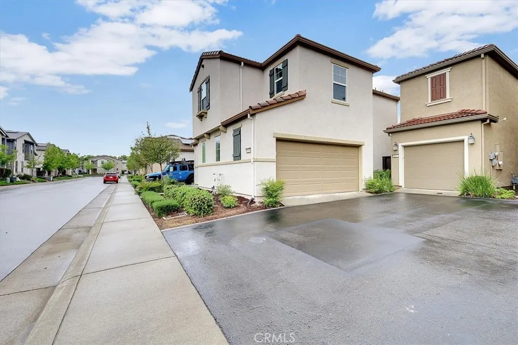 Additional image 5 of 9925 Del Surf Ln, Elk Grove, CA 95757