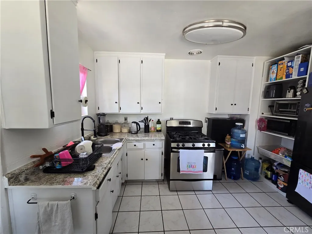 Additional image 3 of 1275 Hardt, San Bernardino, CA 92408