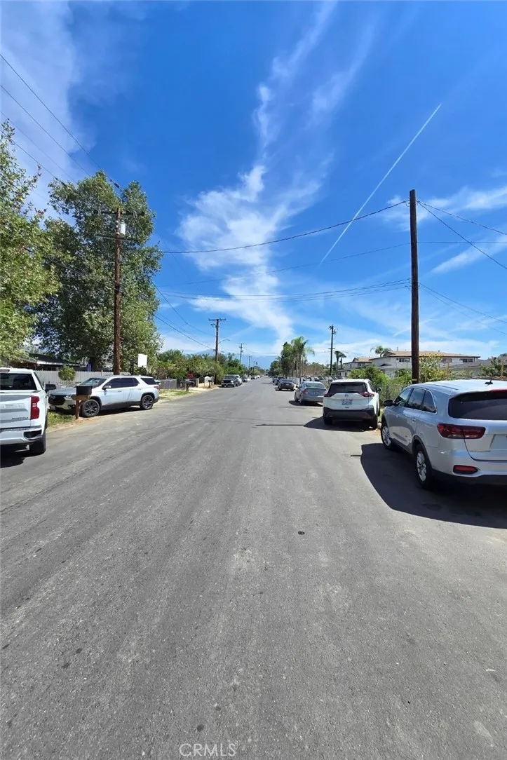 Additional image 42 of 1275 Hardt, San Bernardino, CA 92408