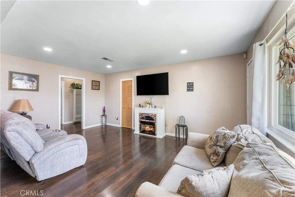 Additional image 27 of 45370 Elm Ave, Lancaster, CA 93534