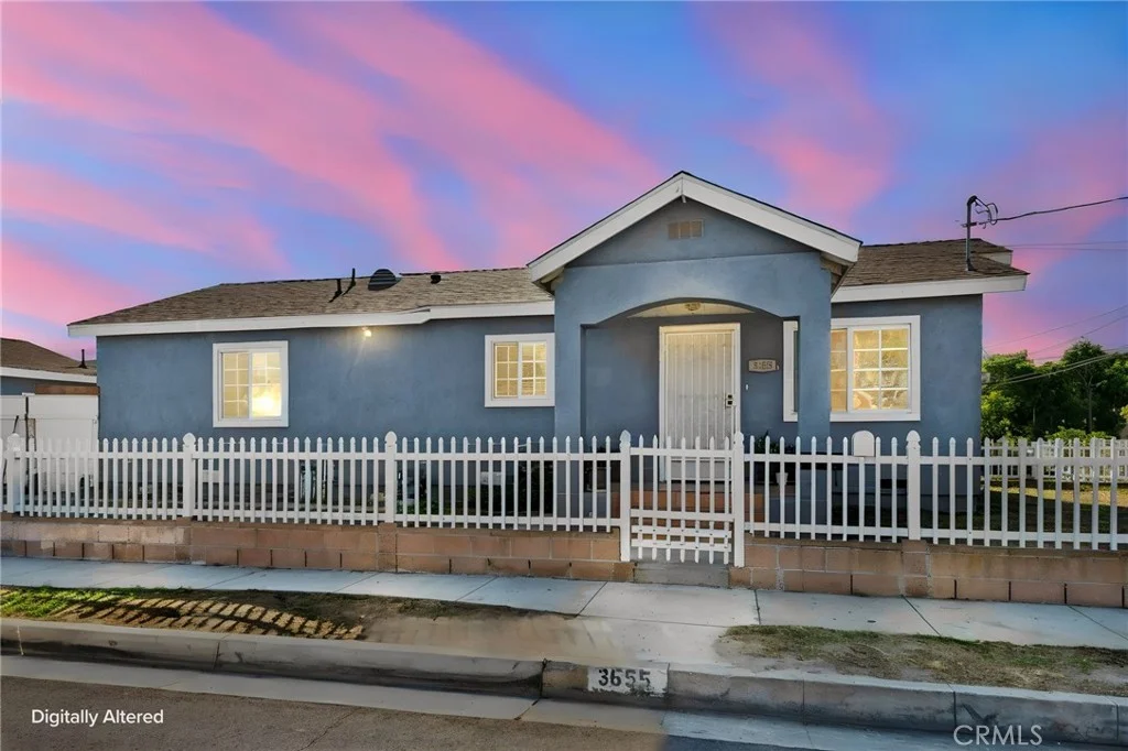 3655 Webster Ave, Long Beach, CA 90810 photo 2