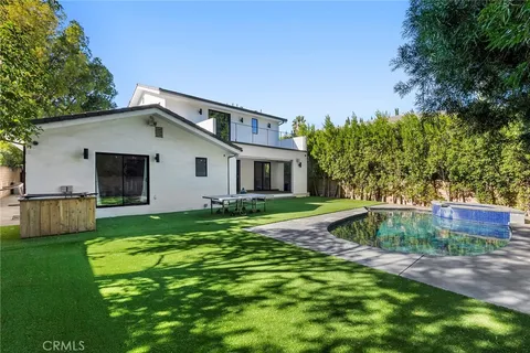 5062 Woodley Avenue, Encino, CA MLS: SR25017575