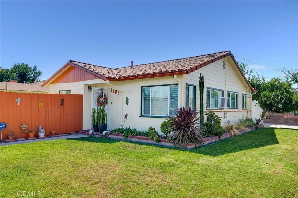1802 E 53rd St, Long Beach, CA 90805 photo 2
