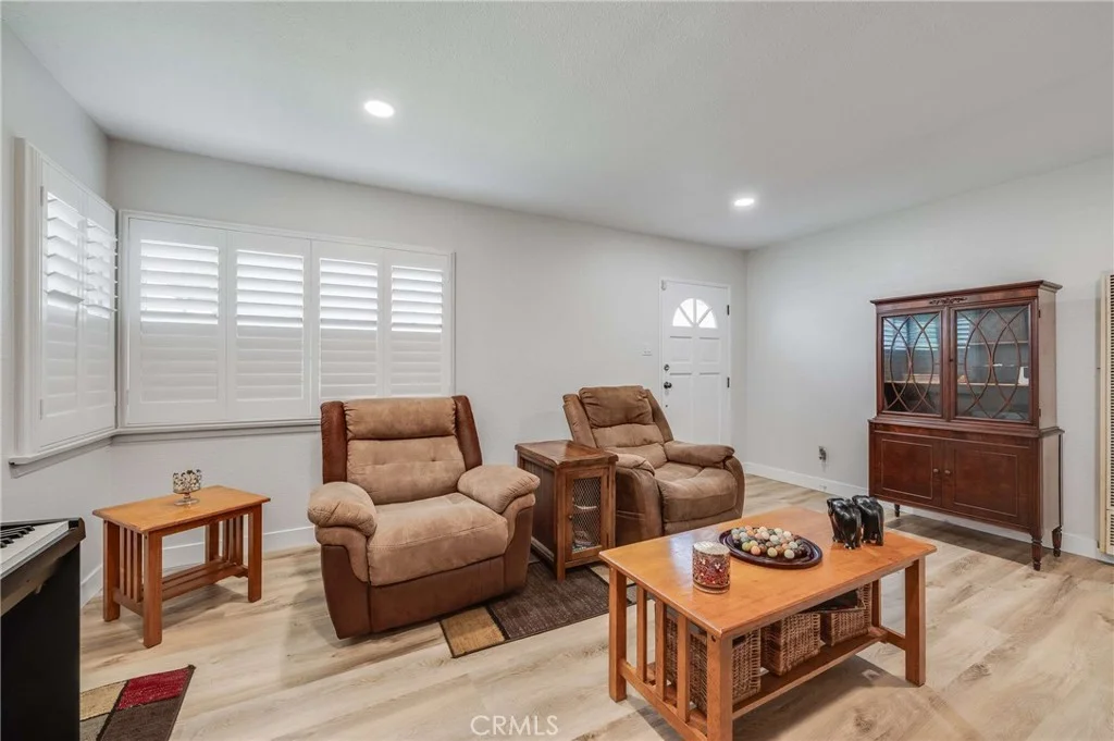 1802 E 53rd St, Long Beach, CA 90805 photo 5
